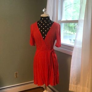 NWT flutter sleeve dress